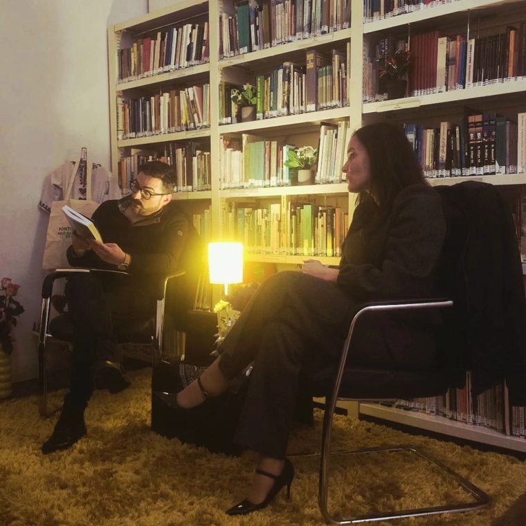 Manuela Pereira em lançamento de livro