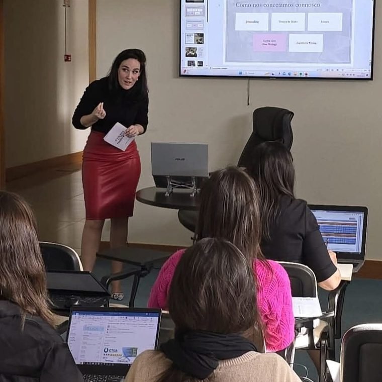 Manuela Pereira em workshop de escrita